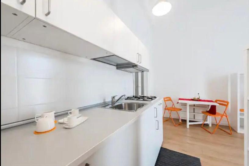 5Ino Apartment Bari Bagian luar foto